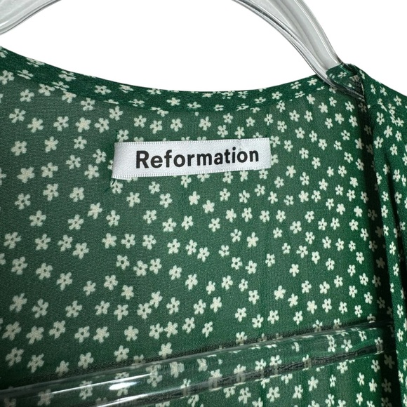 Reformation | Sammy Wrap Dress in Chive Green Floral Medium - Picture 2 of 9